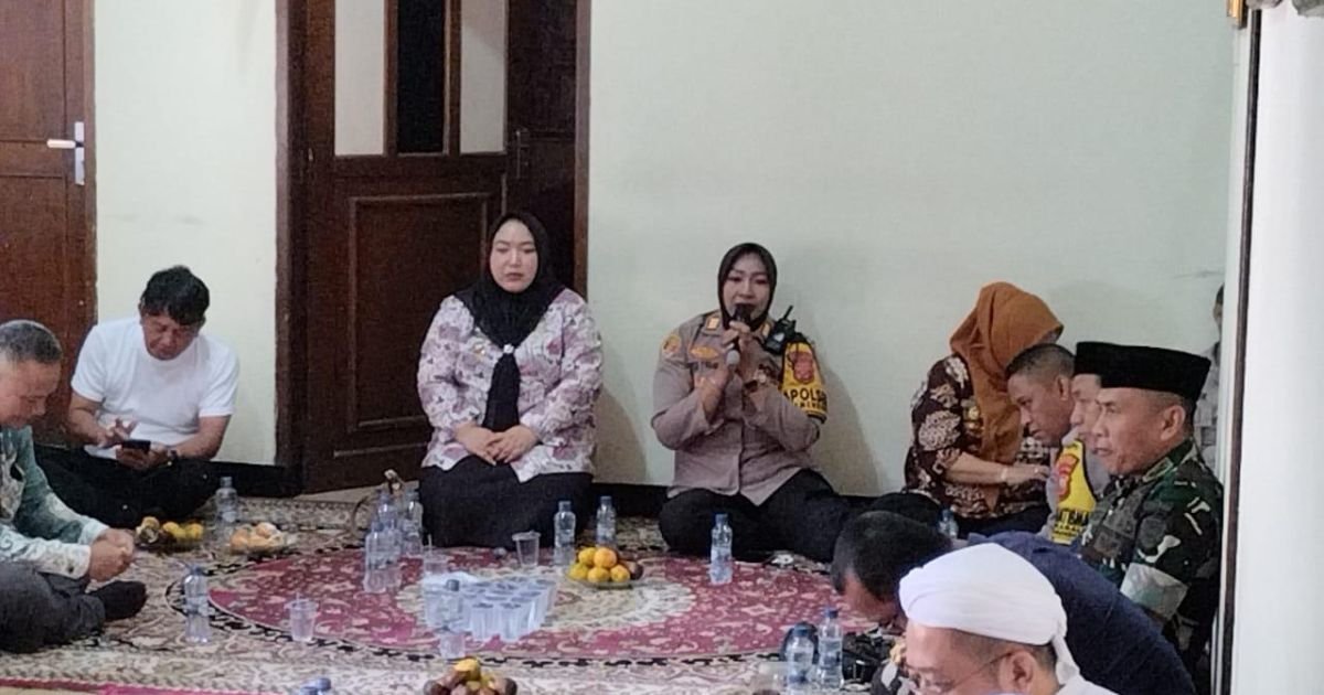 Kapolsek Megamendung Lakukan Pengajian Dan Doa Bersama  Forkopimcam