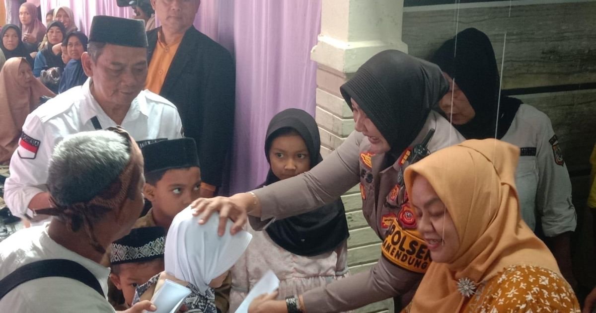 Kapolsek Megamendung Hadiri Santunan Anak Yatim Piatu, Tumbuhkan Kepedulian Bersama