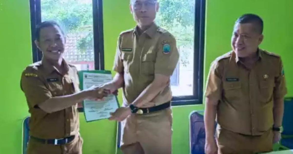 Sekdin Lingkungan Hidup di Sertijabkan.