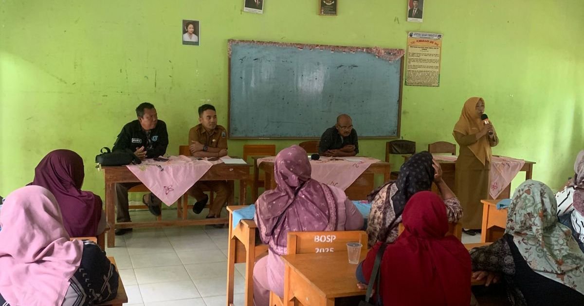 Komite UPTD SMPN: 2  Sidomulyo Rapat Koordinasi Bersama Orang Tua Wali Murid.