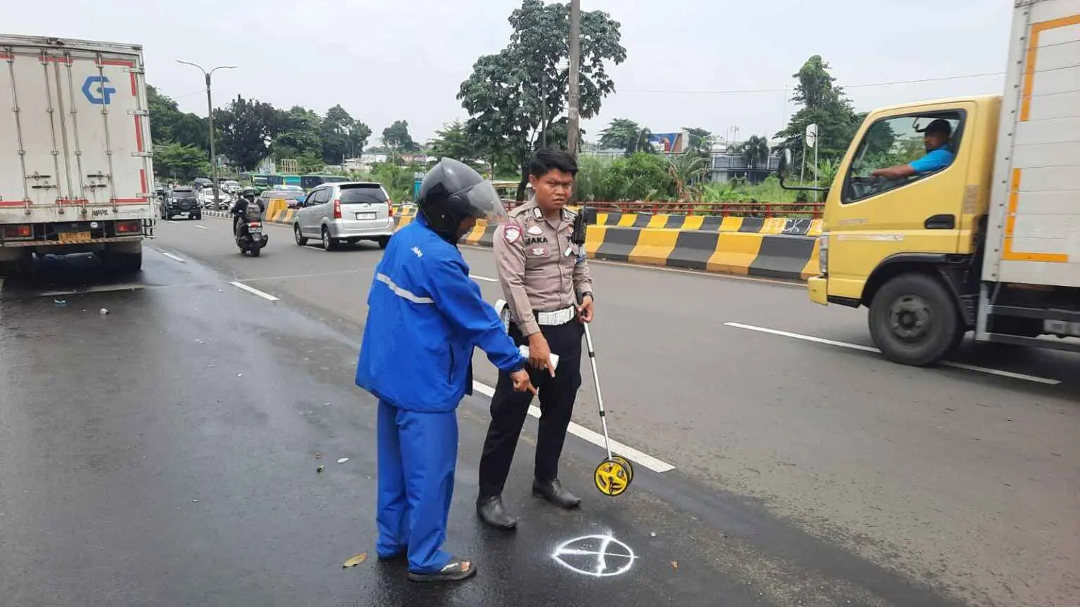 UNIT GAKKUM SAT LANTAS POLRES BOGOR TINDAK LANJUTI PENYELIDIKAN TERKAIT HILANGNYA KENDARAAN KORBAN LAKA LANTAS