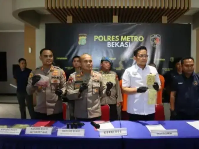 Polres Metro Bekasi Ungkap Kasus Penyuntikan Gas Elpiji Subsidi Ke Tabung Non Subsidi