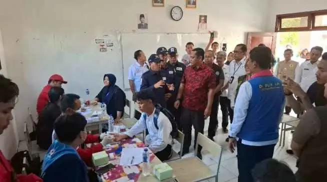 Disdukcapil Kab Bekasi Awali Tahun 2025 Hadirkan Botram di Sekolah
