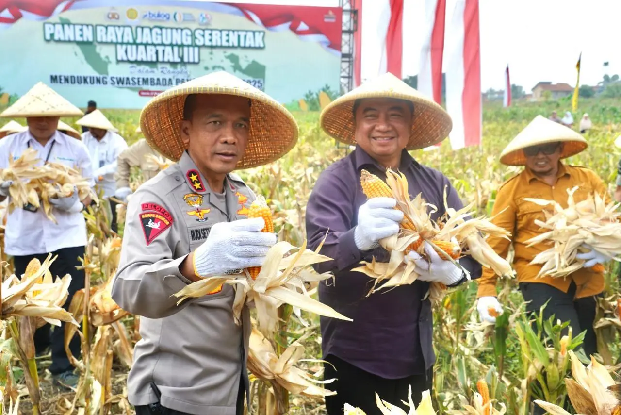 Kepedulian Polda Jabar Kepada Petani Jagung Untuk Meningkatkan Kesejahteraan